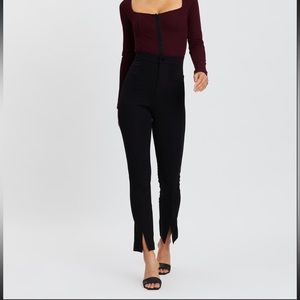 *New* Capulet Lina Split hem riding pants. Black. L.